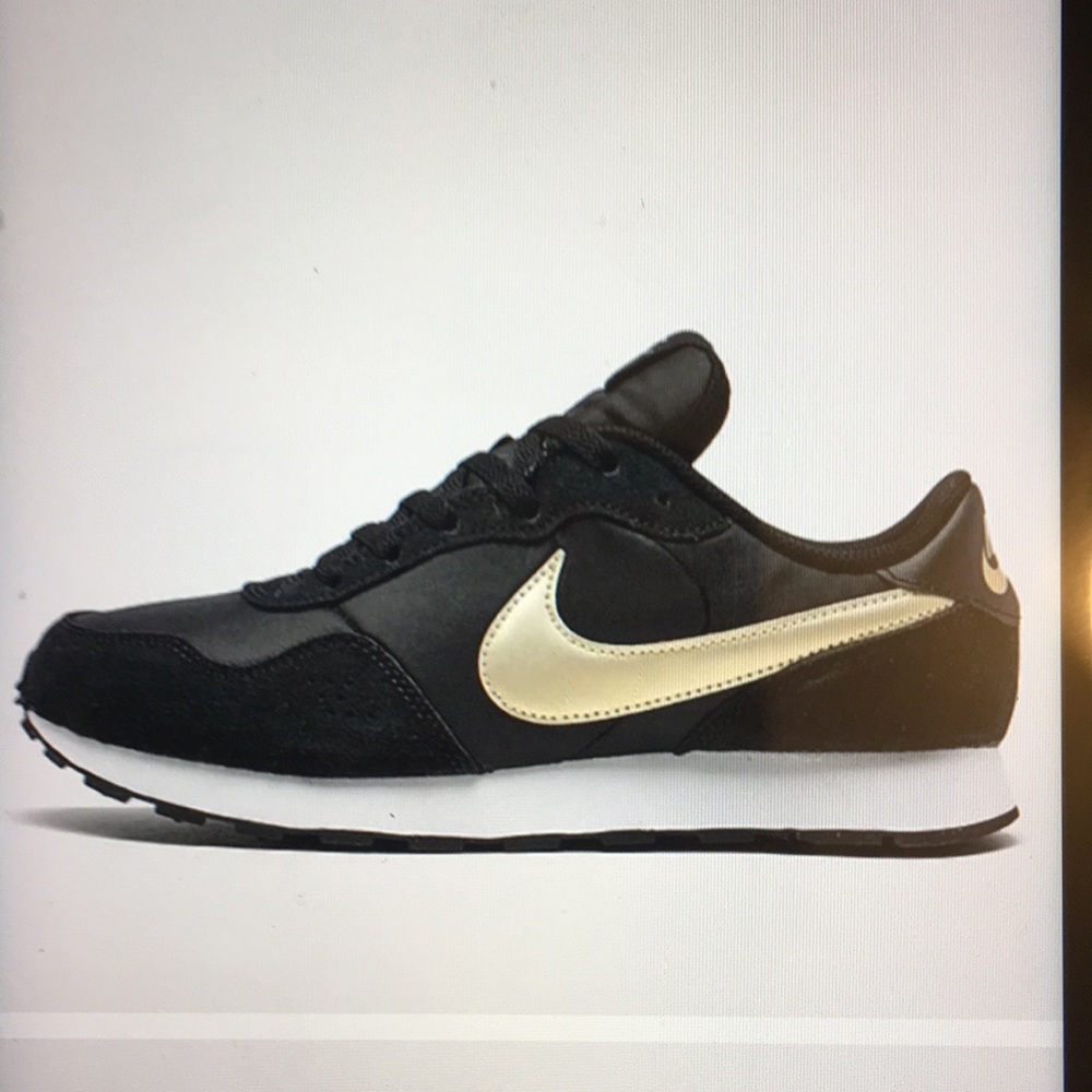 Boys Nike MD. Various sizes